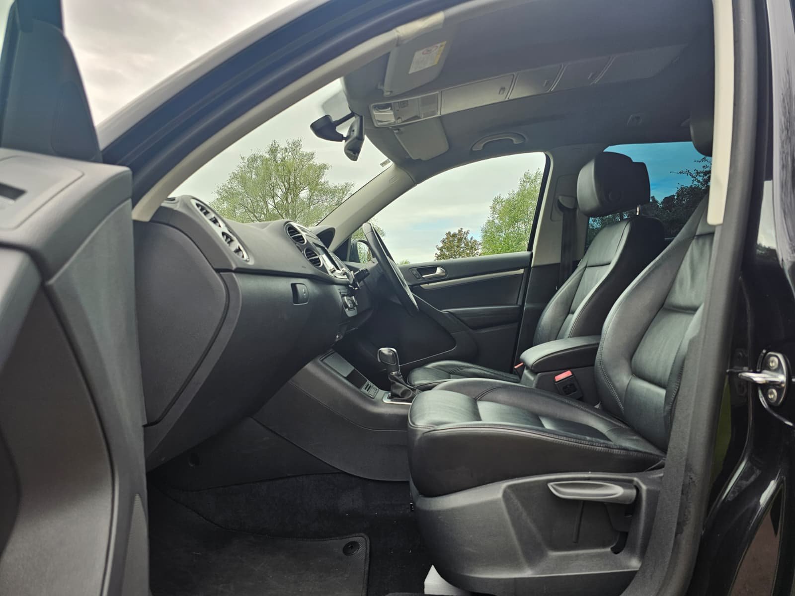 Volkswagen Tiguan 1.4 TSI SE Bluemotion Tech SUV Automatic DSG Euro 5