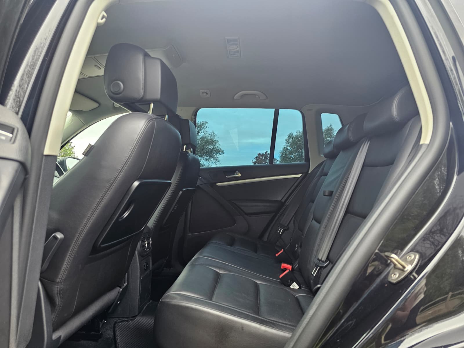 Volkswagen Tiguan 1.4 TSI SE Bluemotion Tech SUV Automatic DSG Euro 5