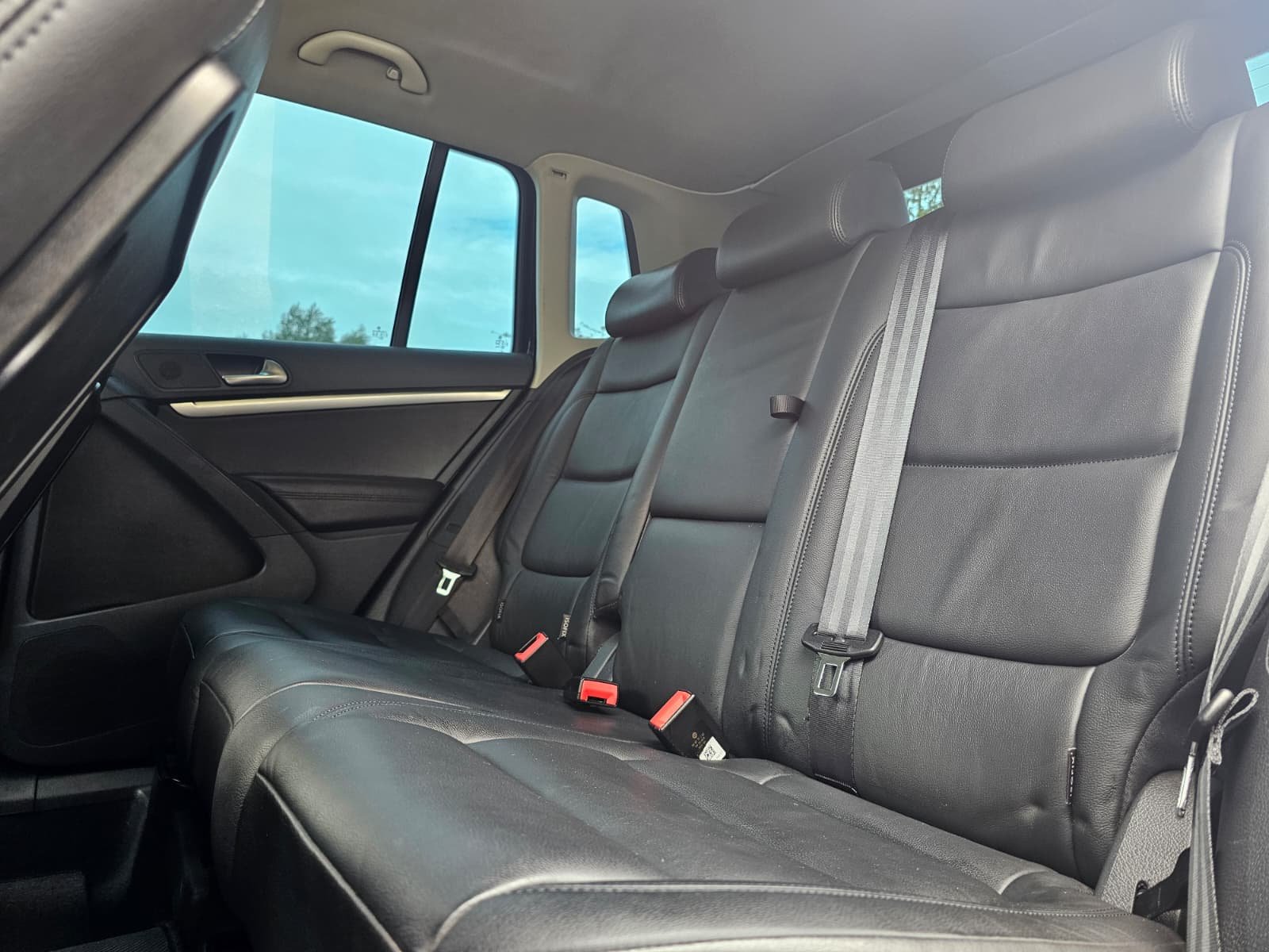 Volkswagen Tiguan 1.4 TSI SE Bluemotion Tech SUV Automatic DSG Euro 5