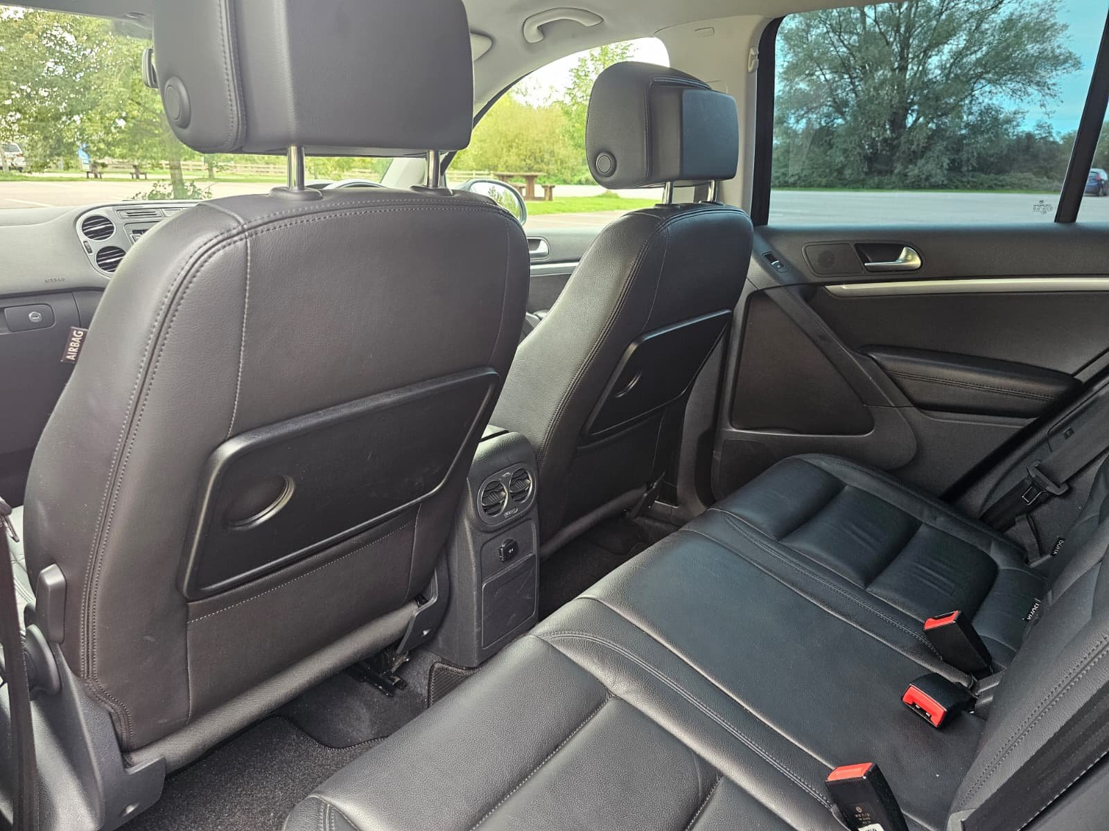 Volkswagen Tiguan 1.4 TSI SE Bluemotion Tech SUV Automatic DSG Euro 5