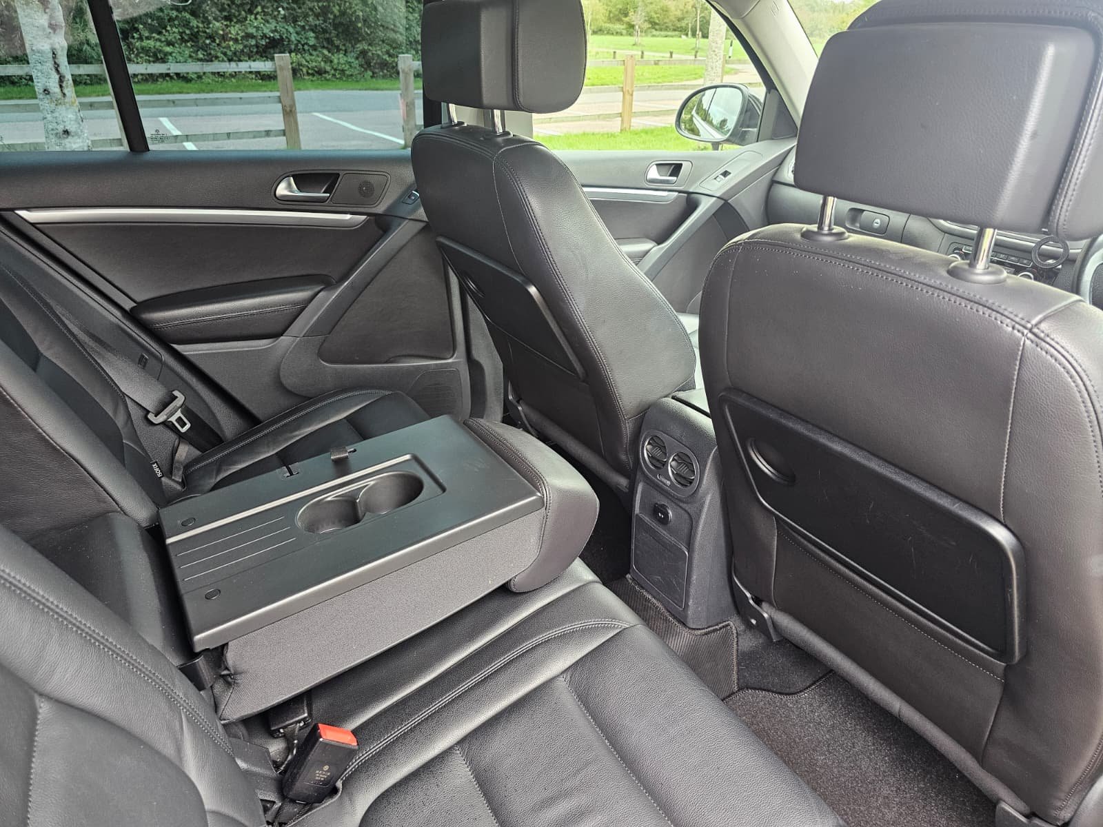 Volkswagen Tiguan 1.4 TSI SE Bluemotion Tech SUV Automatic DSG Euro 5
