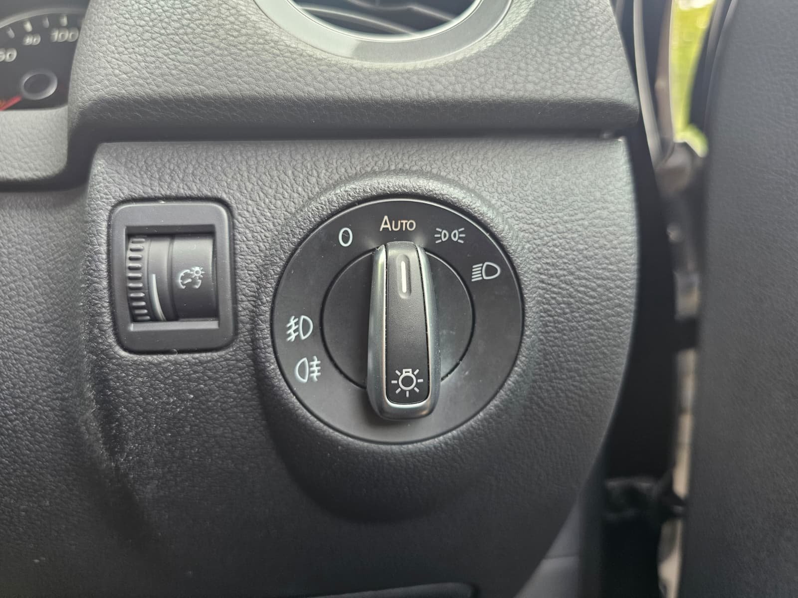 Volkswagen Tiguan 1.4 TSI SE Bluemotion Tech SUV Automatic DSG Euro 5