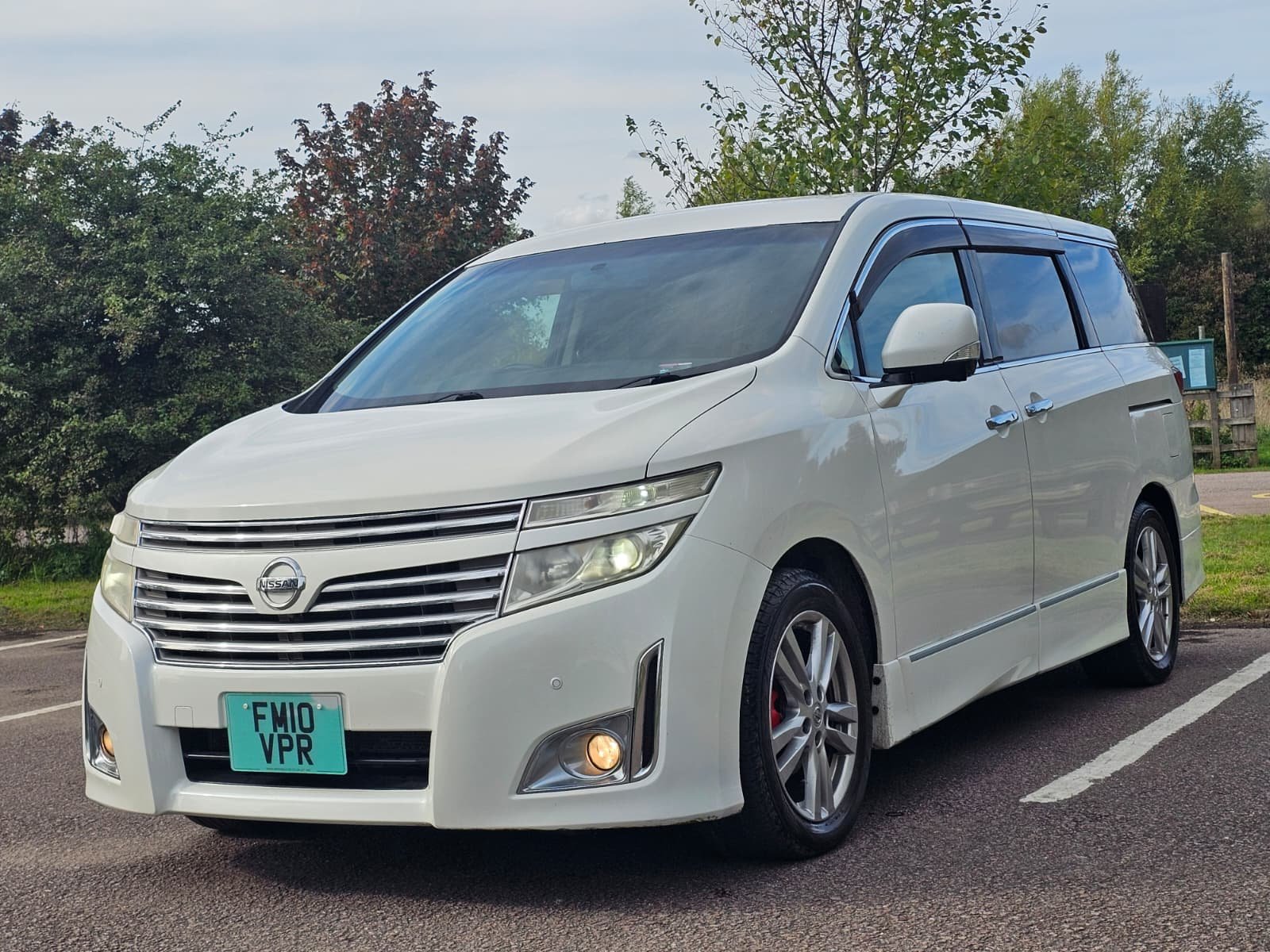 NISSAN ELGRAND Highway Star E52 3.5 V6 Xtronic Auto CVT 4X4 MPV