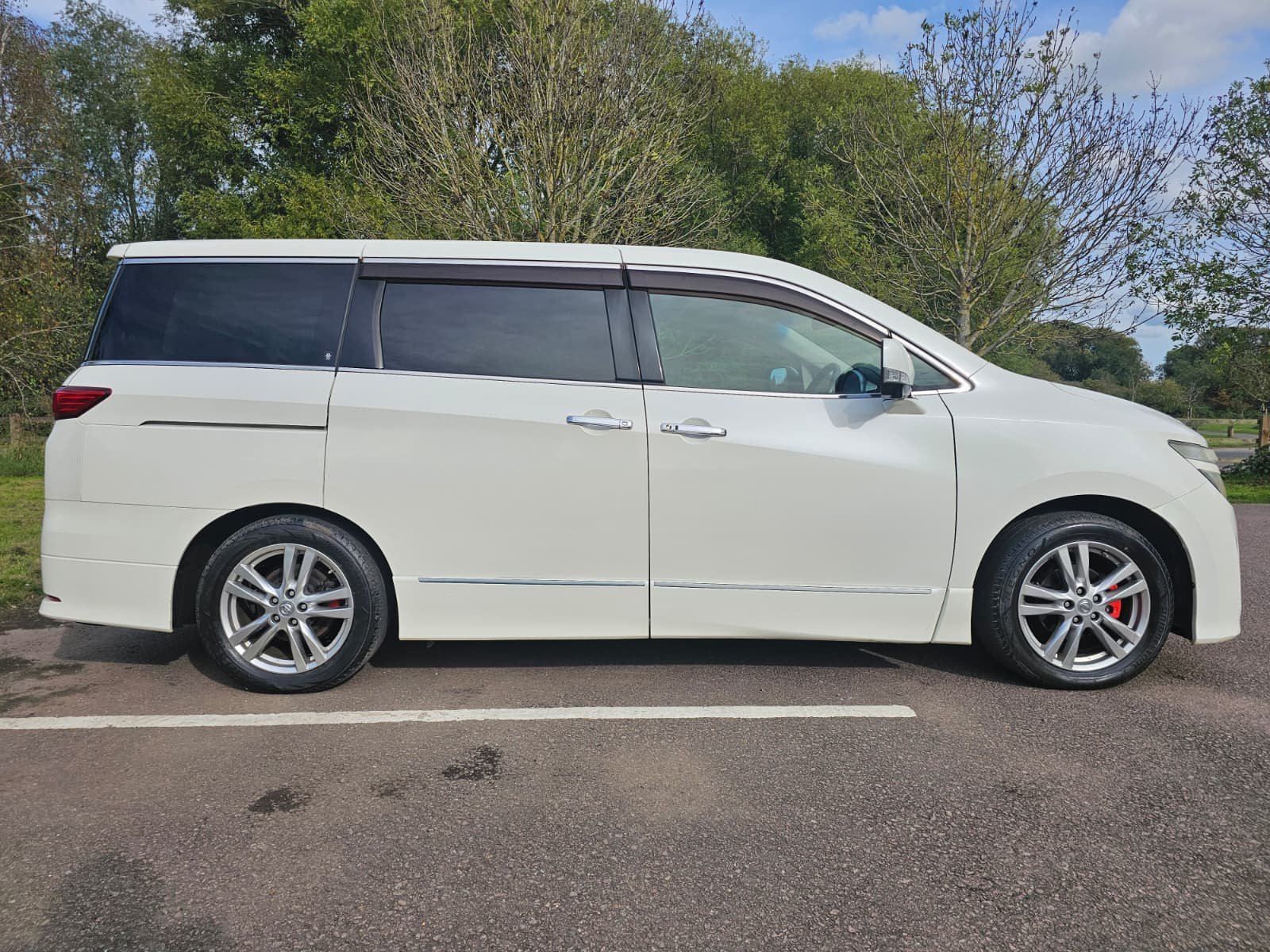 NISSAN ELGRAND Highway Star E52 3.5 V6 Xtronic Auto CVT 4X4 MPV