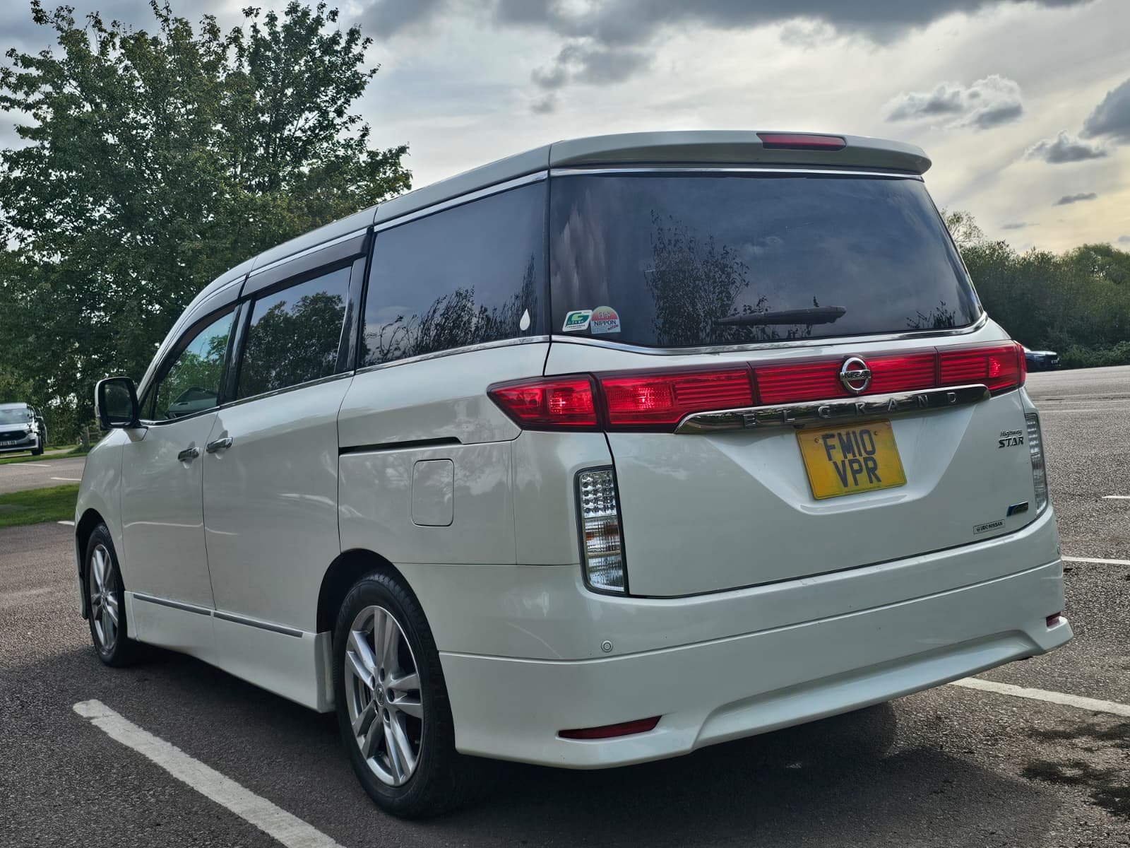 NISSAN ELGRAND Highway Star E52 3.5 V6 Xtronic Auto CVT 4X4 MPV