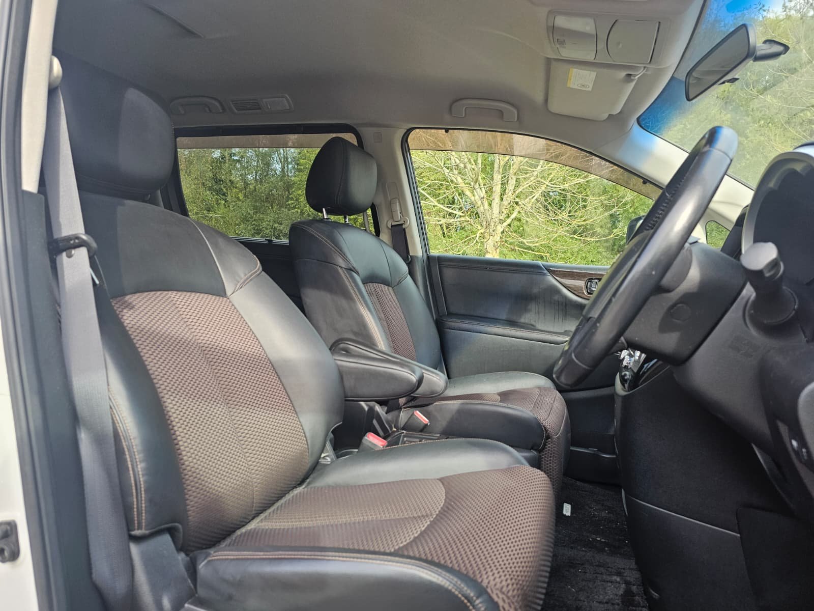 NISSAN ELGRAND Highway Star E52 3.5 V6 Xtronic Auto CVT 4X4 MPV