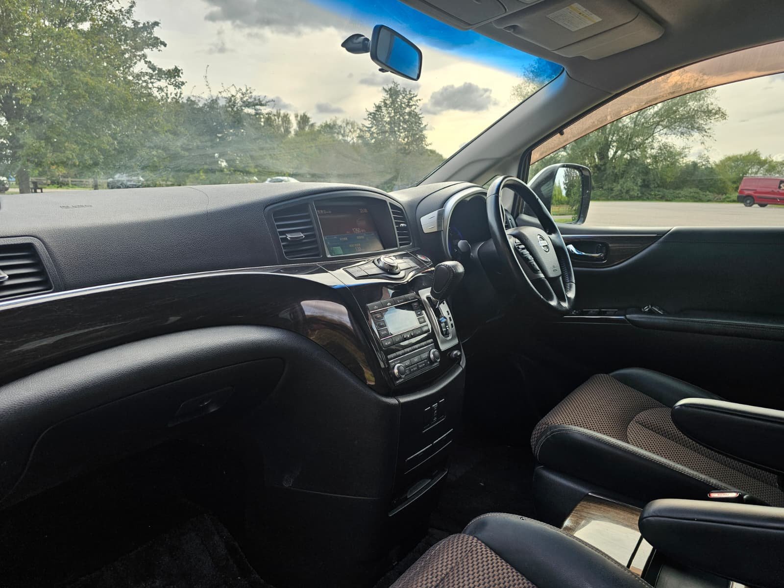 NISSAN ELGRAND Highway Star E52 3.5 V6 Xtronic Auto CVT 4X4 MPV