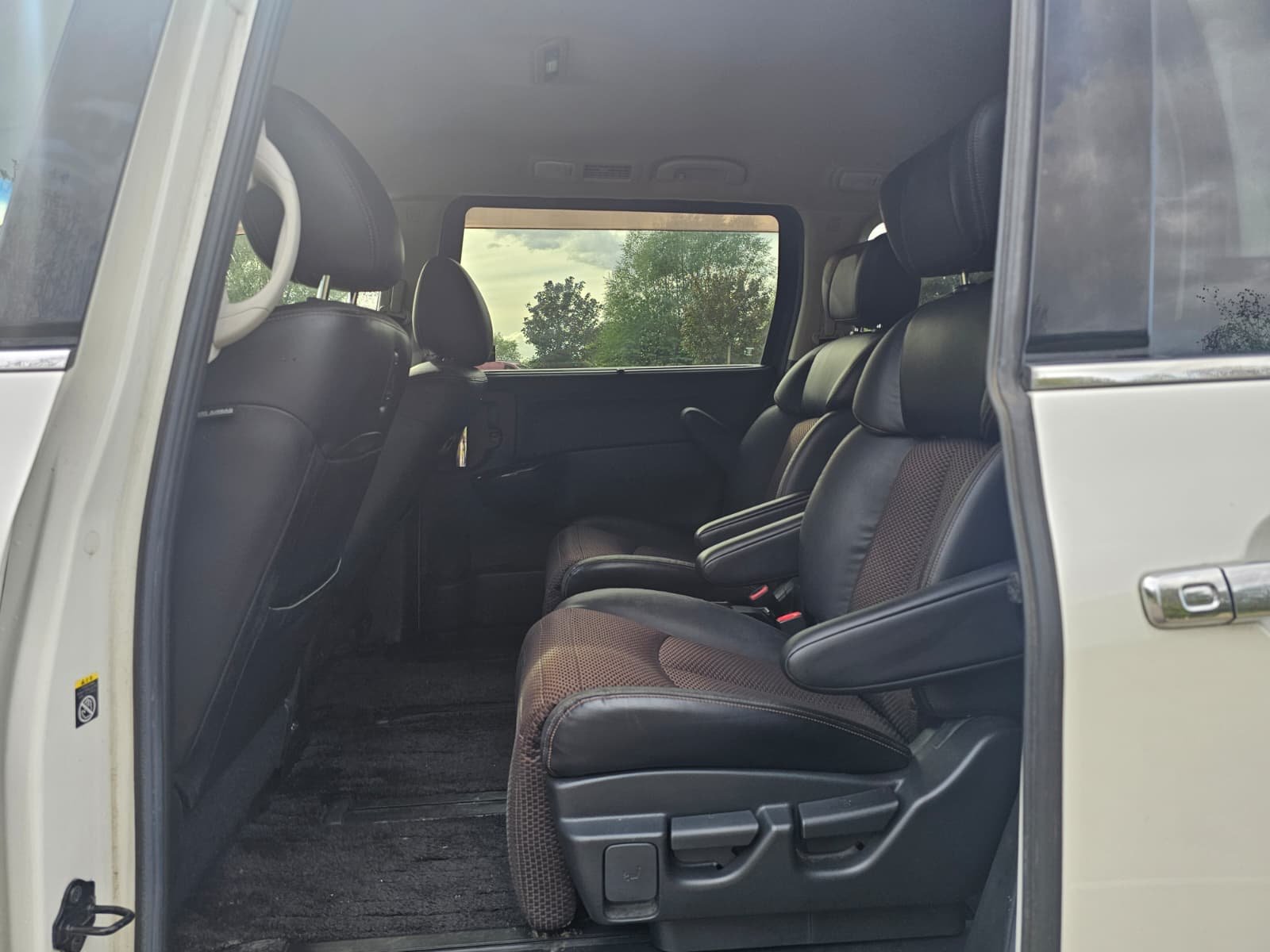 NISSAN ELGRAND Highway Star E52 3.5 V6 Xtronic Auto CVT 4X4 MPV