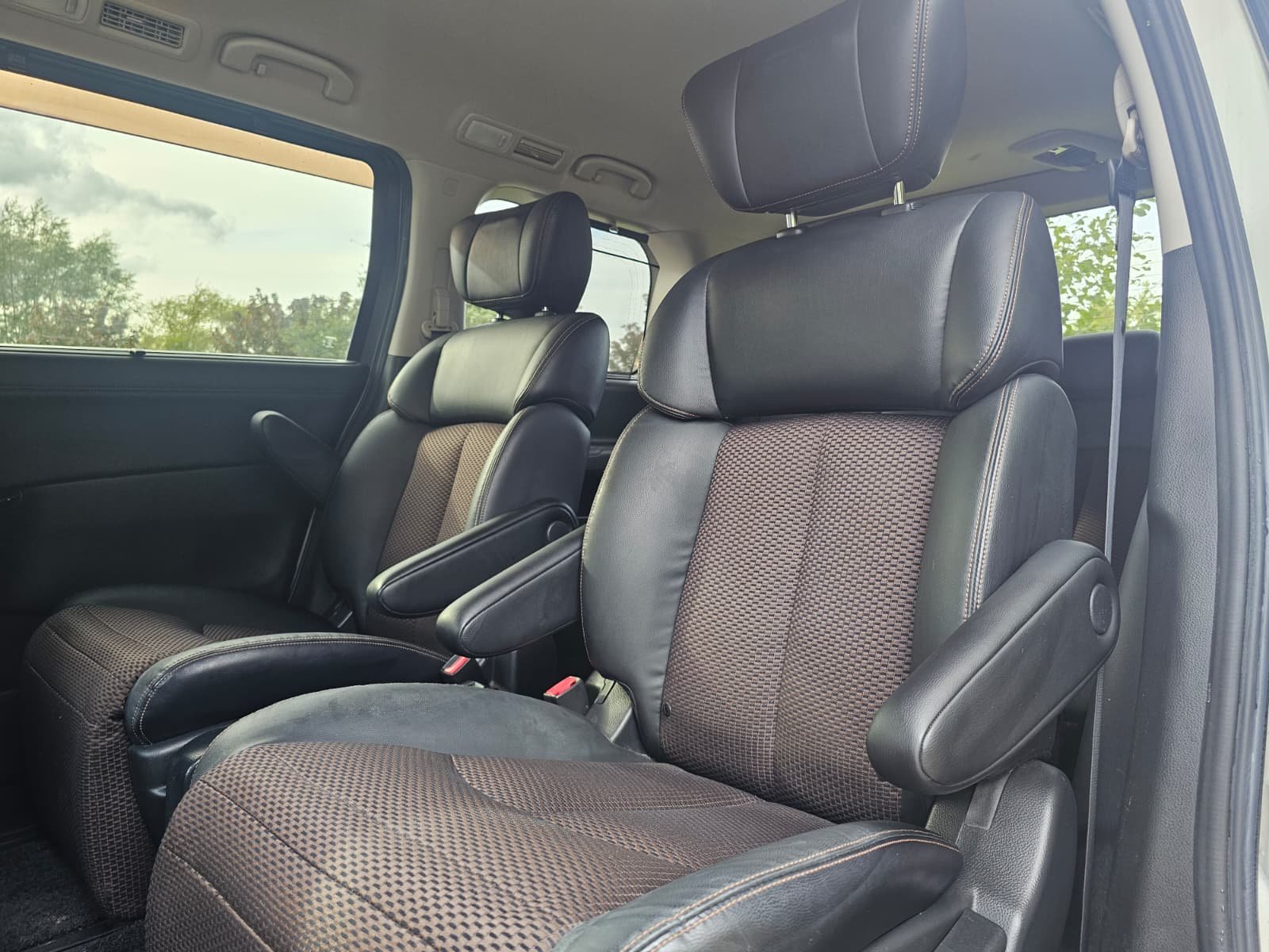 NISSAN ELGRAND Highway Star E52 3.5 V6 Xtronic Auto CVT 4X4 MPV
