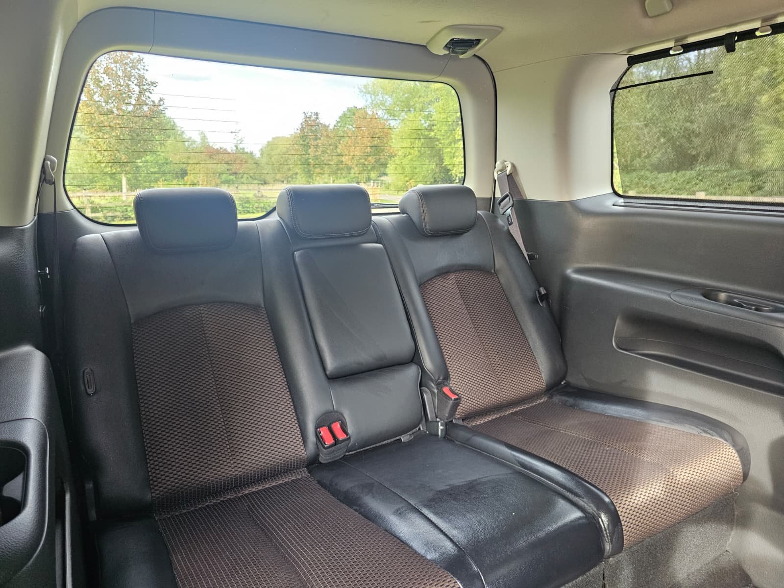 NISSAN ELGRAND Highway Star E52 3.5 V6 Xtronic Auto CVT 4X4 MPV