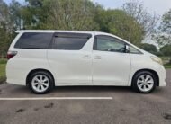 TOYOTA ALPHARD 2.4 Auto 7 Speed CVT Double Sunroof 8 Seater MPV