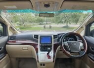TOYOTA ALPHARD 2.4 Auto 7 Speed CVT Double Sunroof 8 Seater MPV