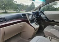 TOYOTA ALPHARD 2.4 Auto 7 Speed CVT Double Sunroof 8 Seater MPV
