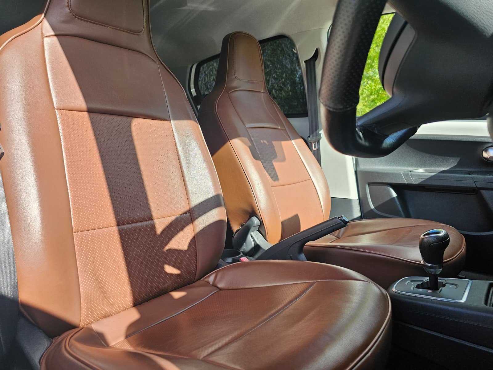 VOLKSWAGEN UP High Up! 1.0L Auto ASG 5dr