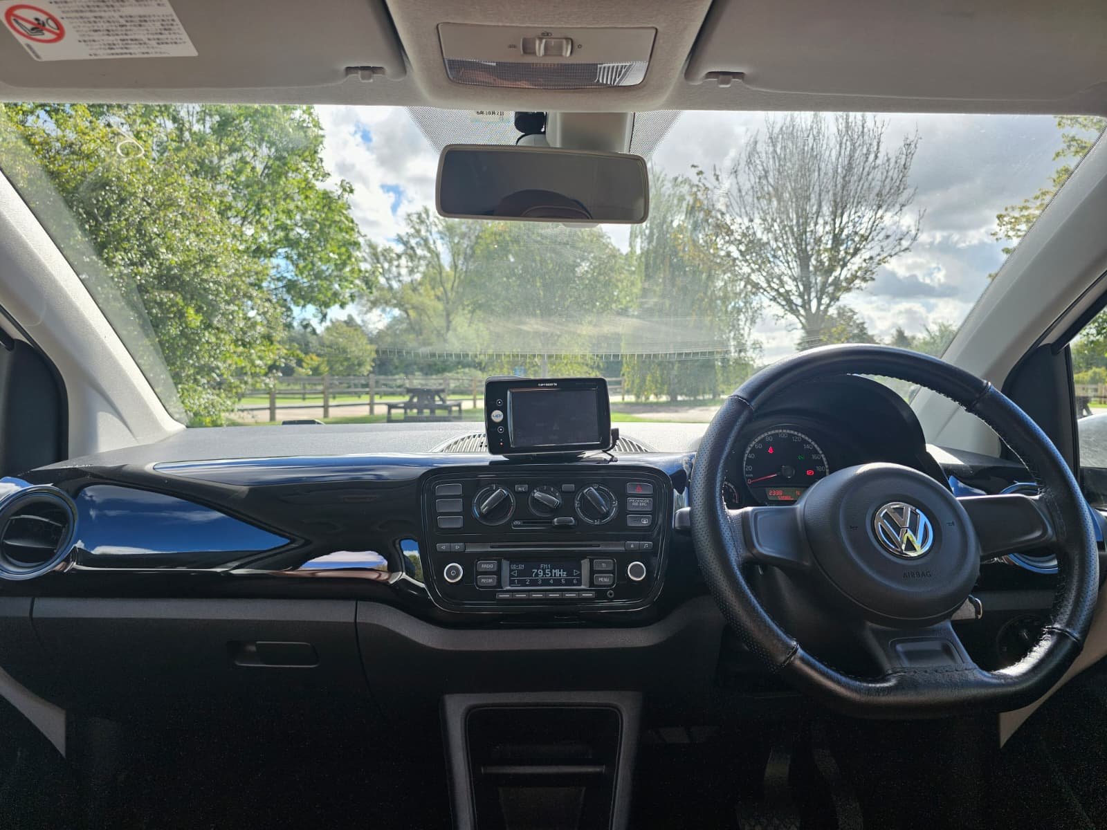 VOLKSWAGEN UP High Up! 1.0L Auto ASG 5dr