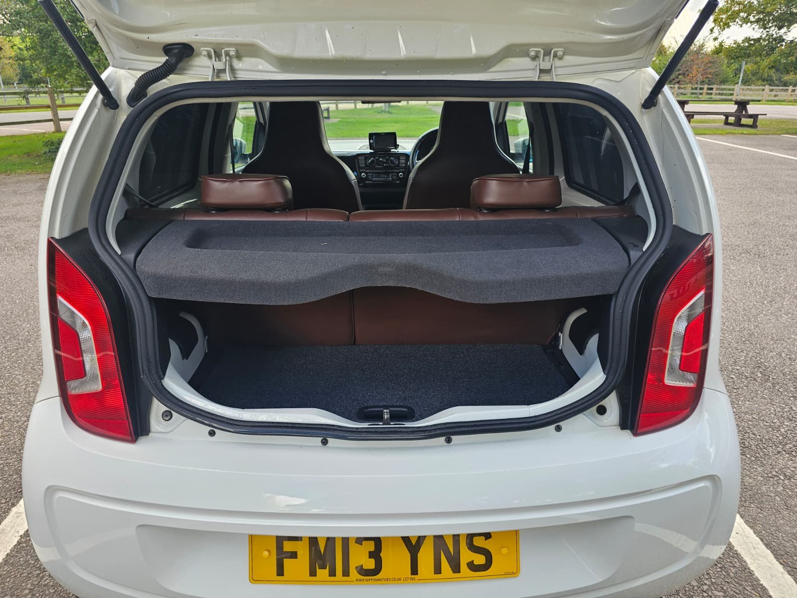 VOLKSWAGEN UP High Up! 1.0L Auto ASG 5dr