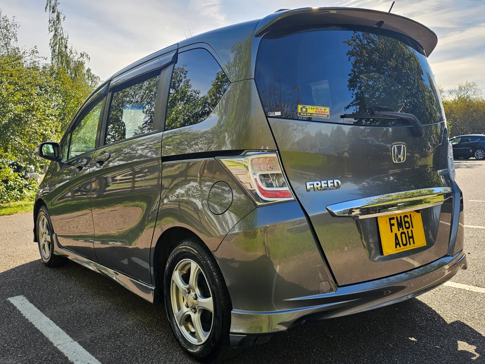Honda Freed 1.5h EX IMA Automatic Hybrid 6 Seater MPV
