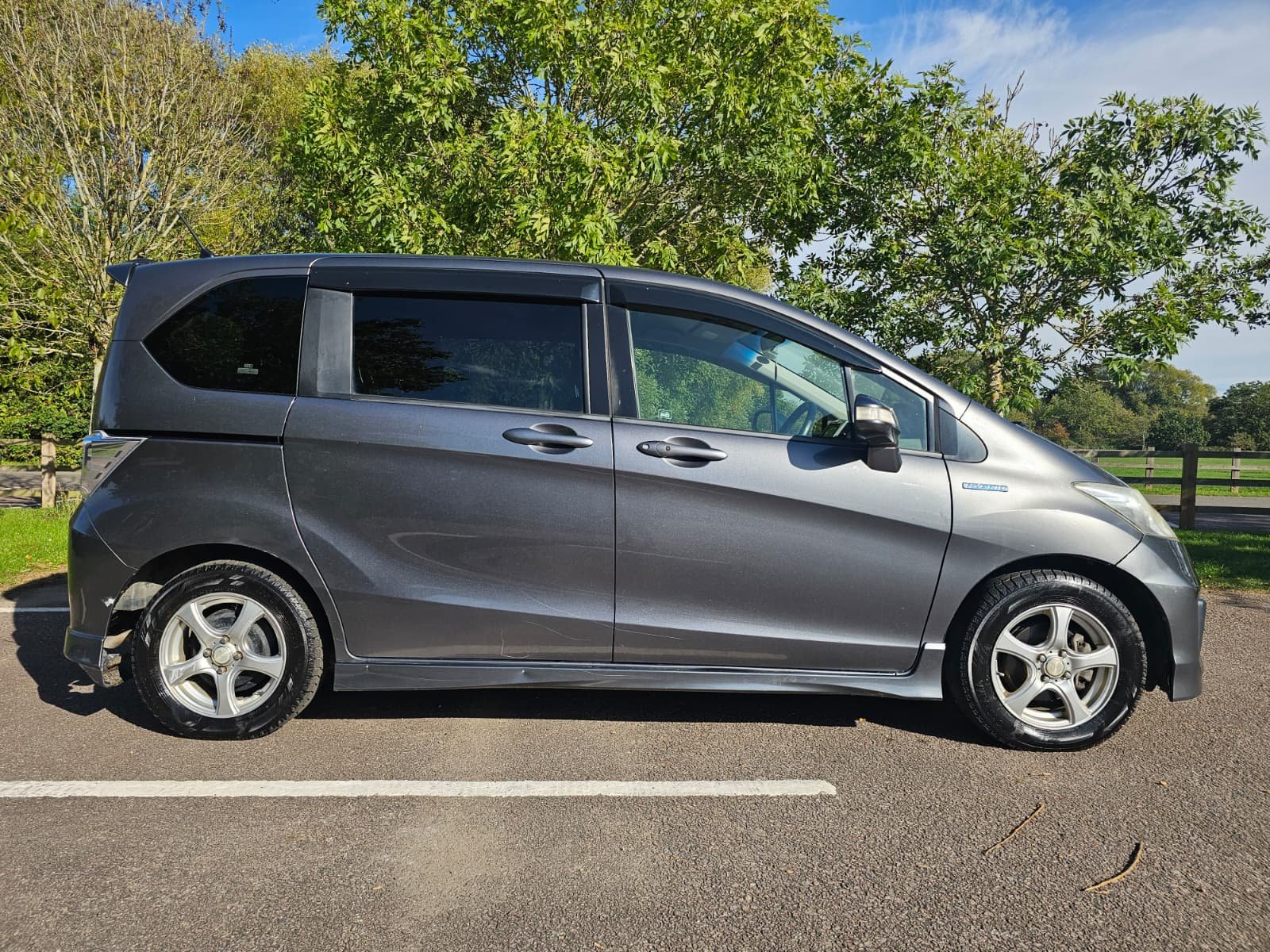 Honda Freed 1.5h EX IMA Automatic Hybrid 6 Seater MPV