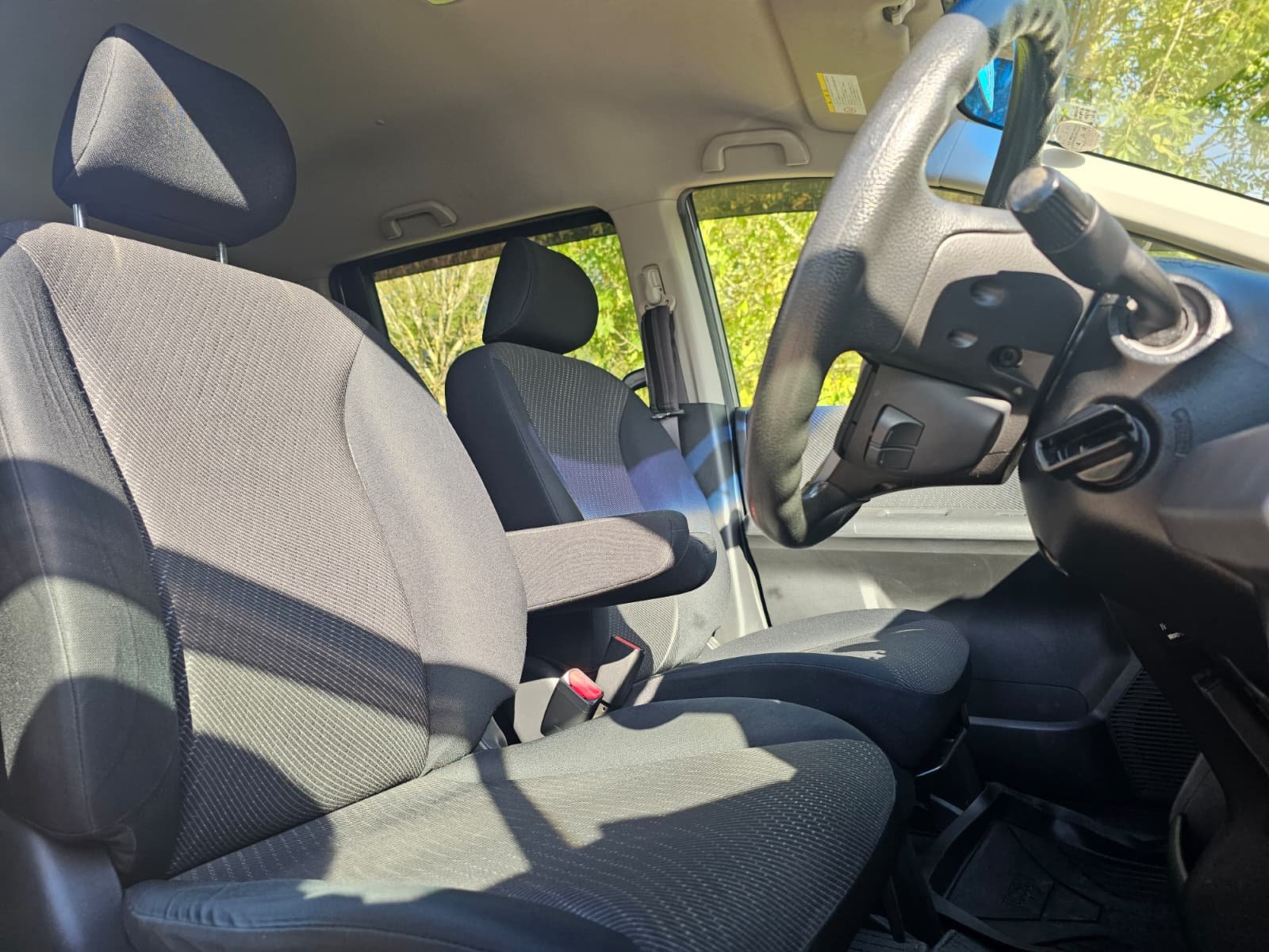 Honda Freed 1.5h EX IMA Automatic Hybrid 6 Seater MPV
