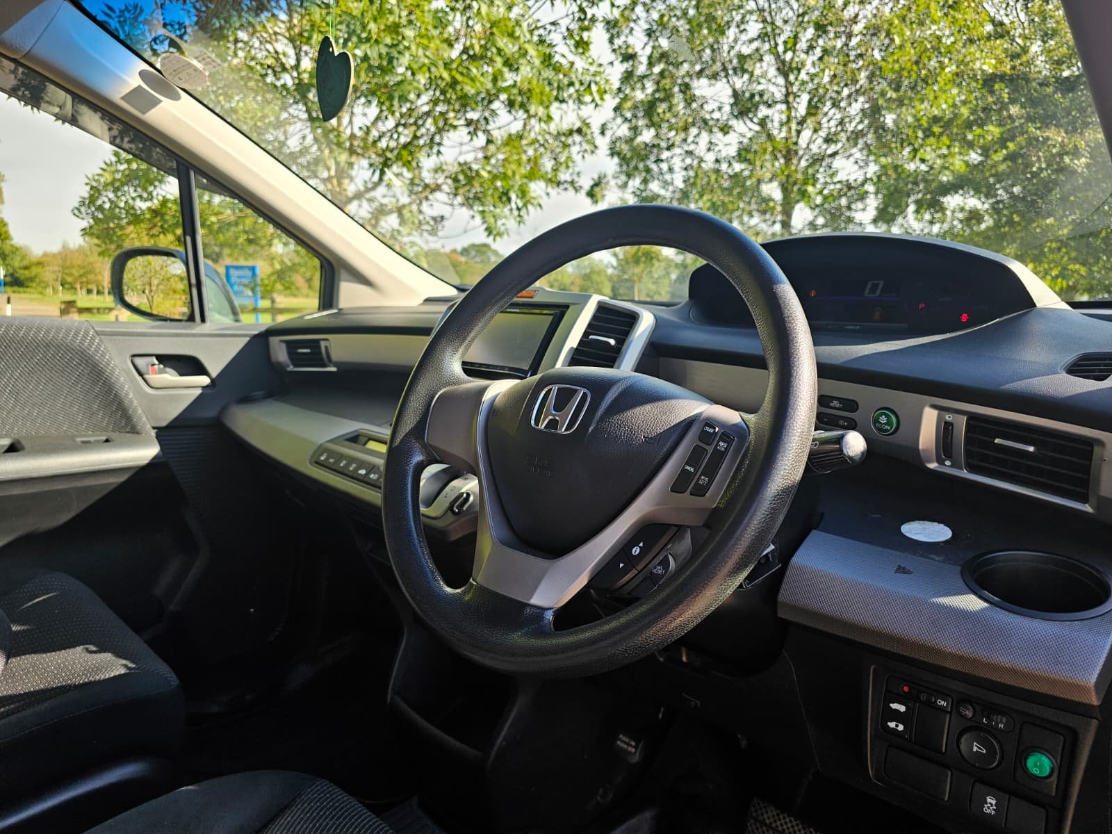 Honda Freed 1.5h EX IMA Automatic Hybrid 6 Seater MPV