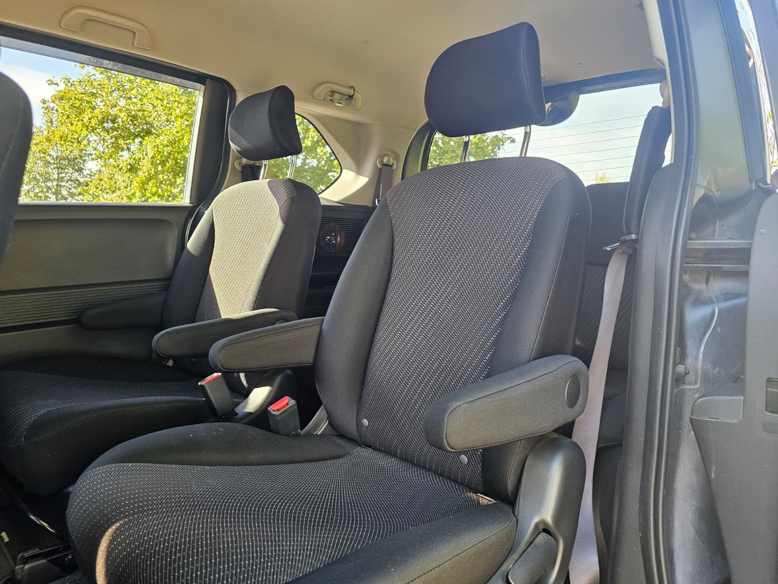 Honda Freed 1.5h EX IMA Automatic Hybrid 6 Seater MPV