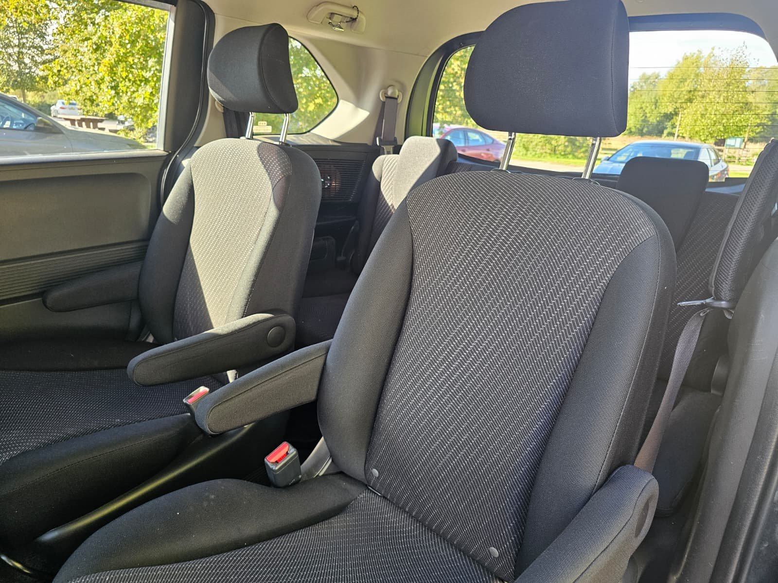 Honda Freed 1.5h EX IMA Automatic Hybrid 6 Seater MPV