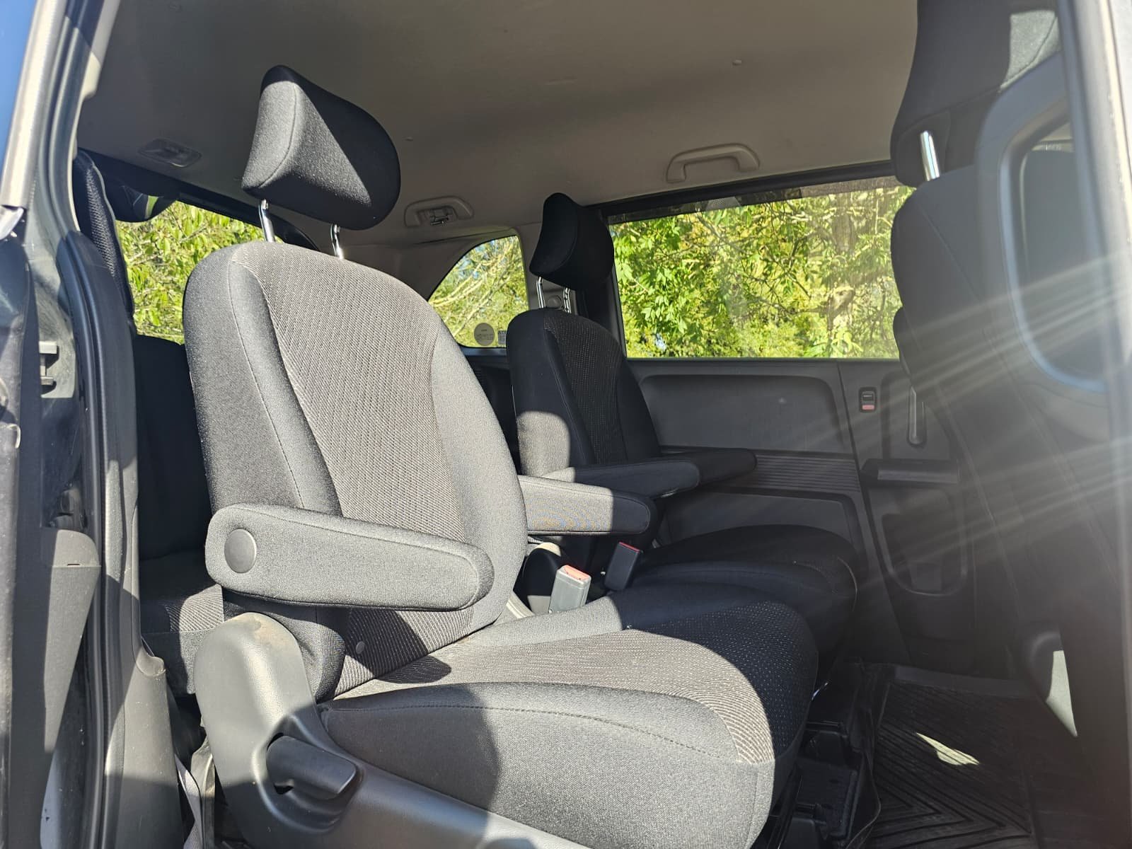 Honda Freed 1.5h EX IMA Automatic Hybrid 6 Seater MPV