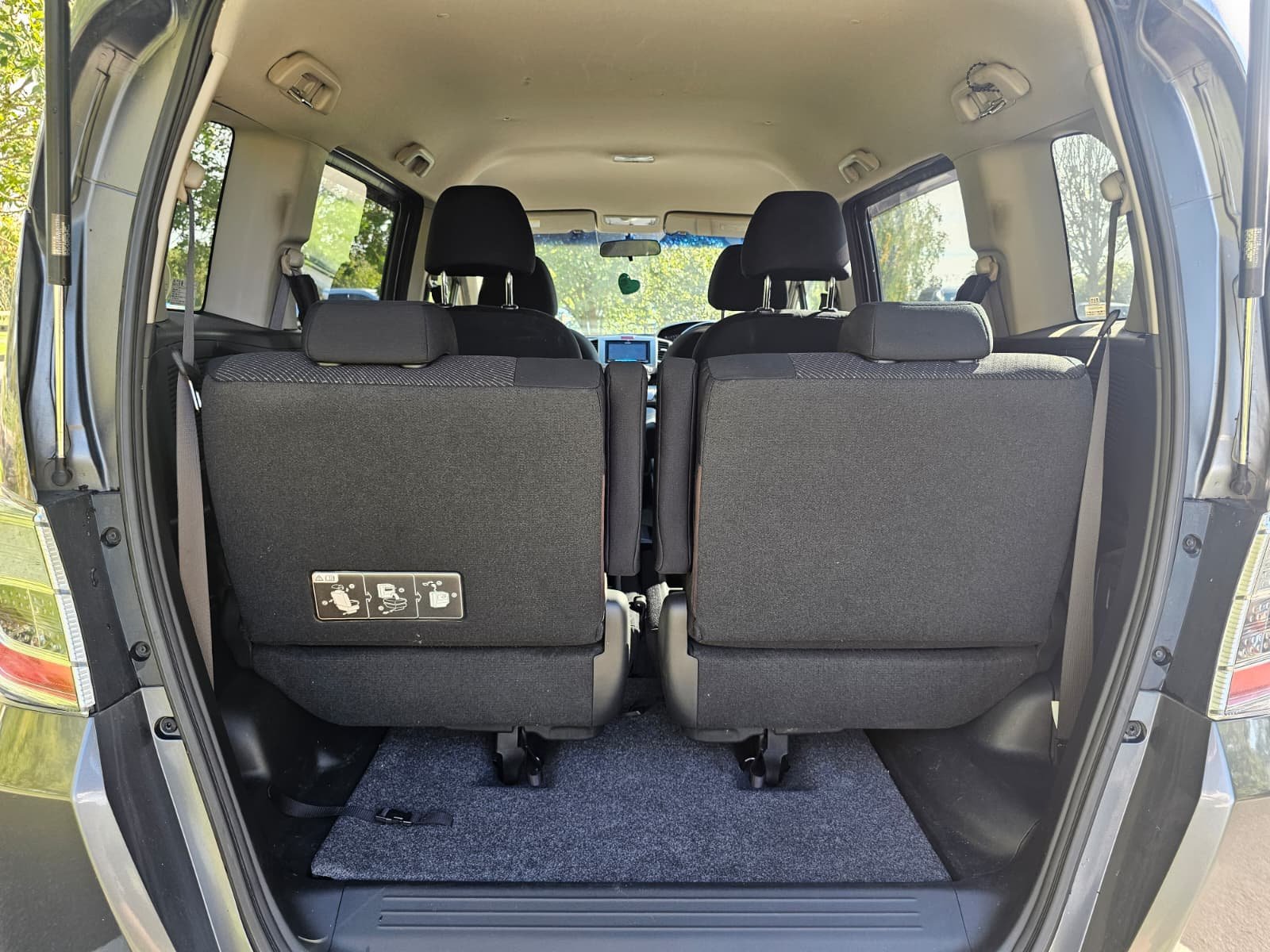 Honda Freed 1.5h EX IMA Automatic Hybrid 6 Seater MPV