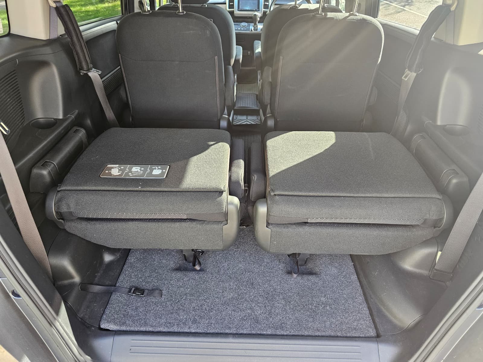 Honda Freed 1.5h EX IMA Automatic Hybrid 6 Seater MPV