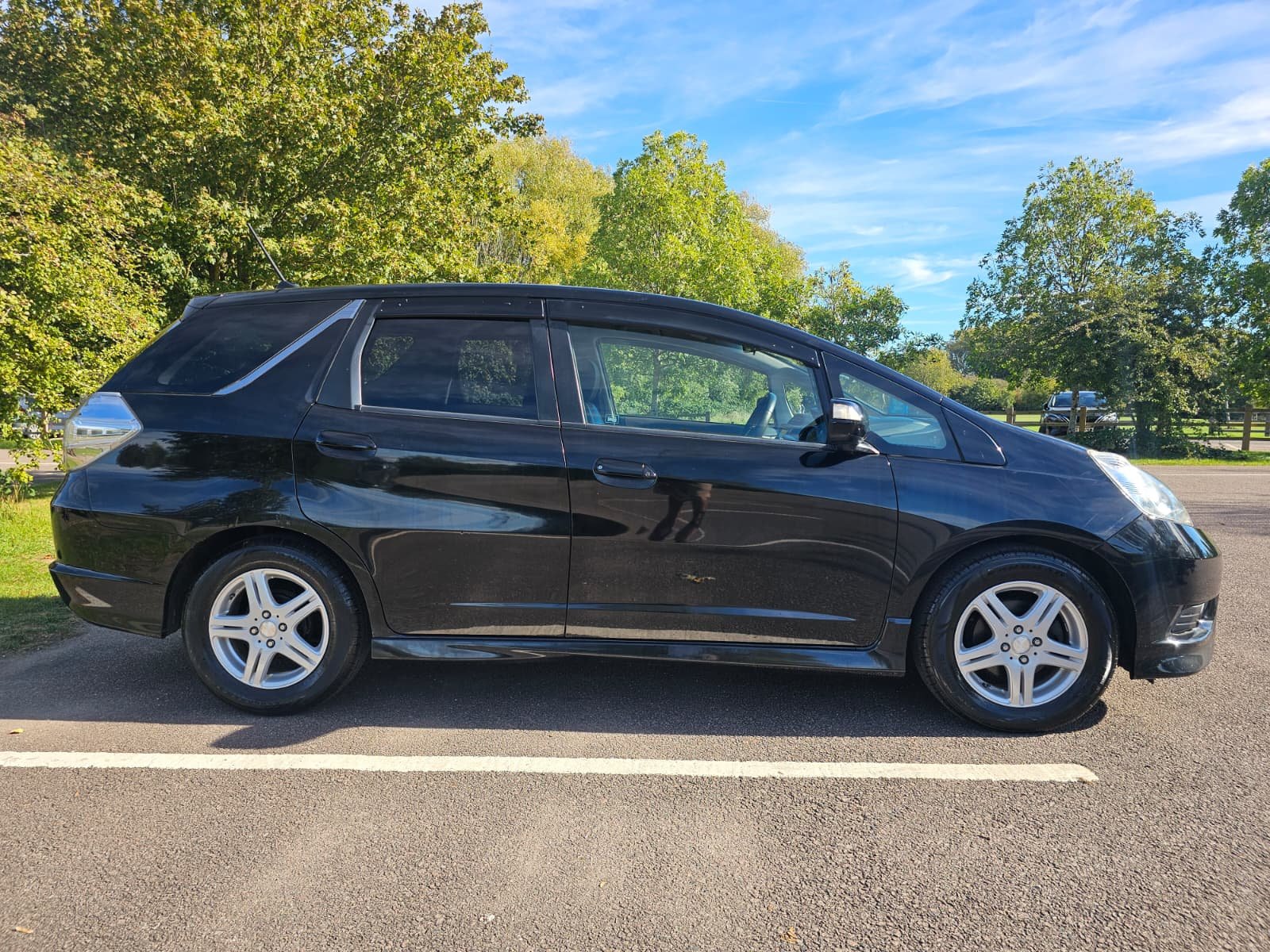 HONDA JAZZ FIT Shuttle 1.3h EX IMA Automatic Hybrid 5dr Hatch/Estate