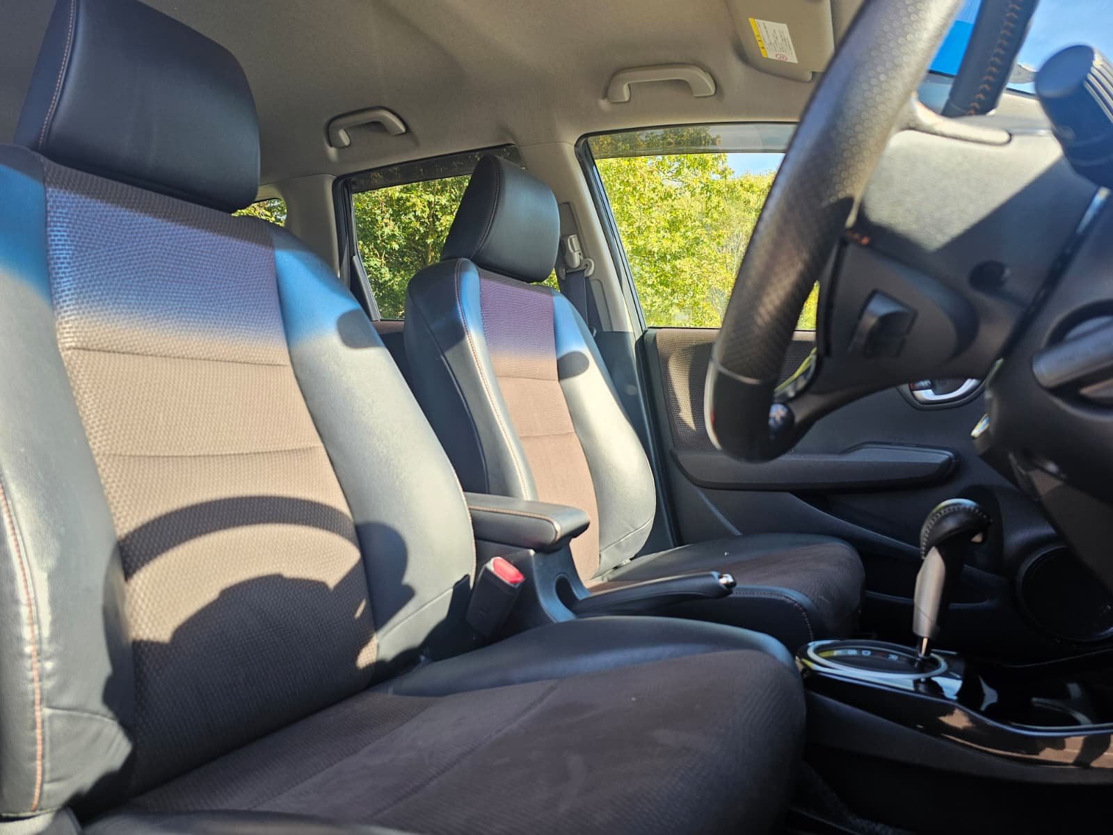 HONDA JAZZ FIT Shuttle 1.3h EX IMA Automatic Hybrid 5dr Hatch/Estate