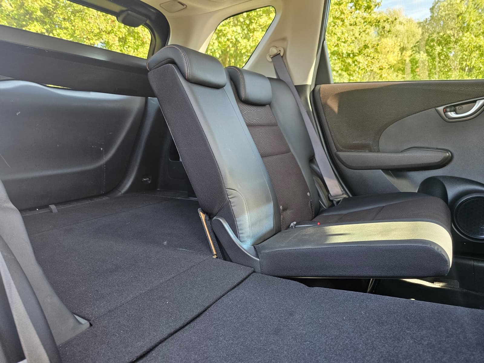 HONDA JAZZ FIT Shuttle 1.3h EX IMA Automatic Hybrid 5dr Hatch/Estate
