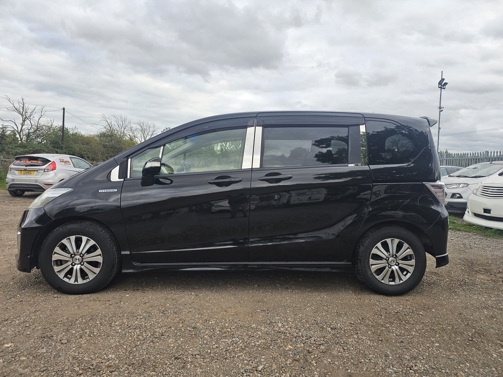 Honda Freed 1.5h EX IMA Automatic Hybrid 7 Seater MPV