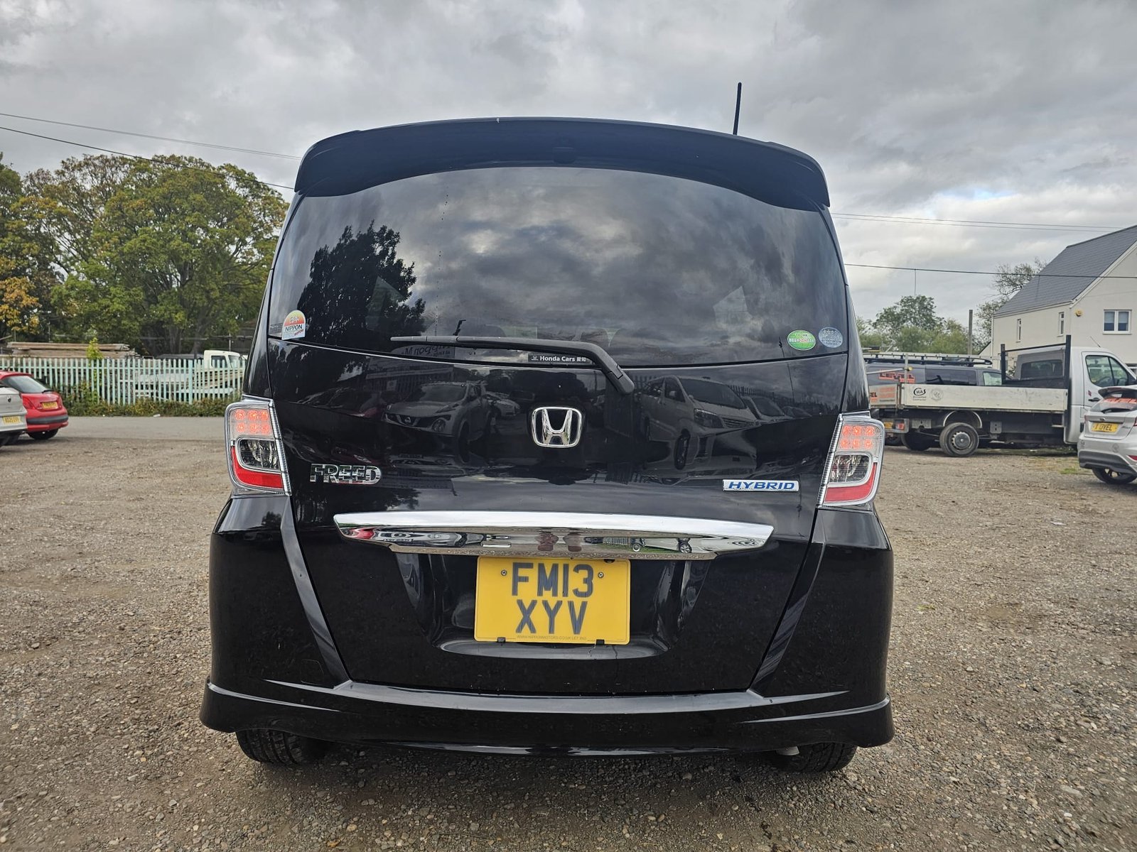Honda Freed 1.5h EX IMA Automatic Hybrid 7 Seater MPV