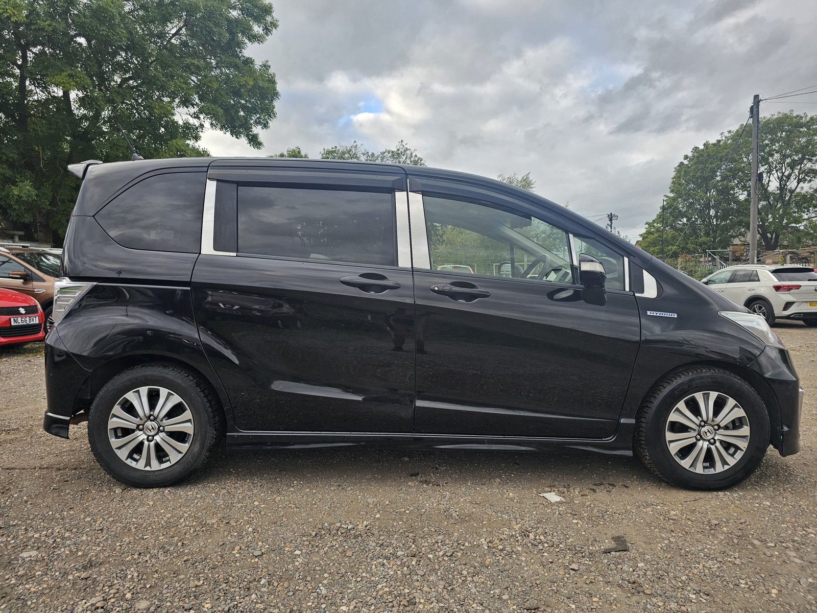 Honda Freed 1.5h EX IMA Automatic Hybrid 7 Seater MPV