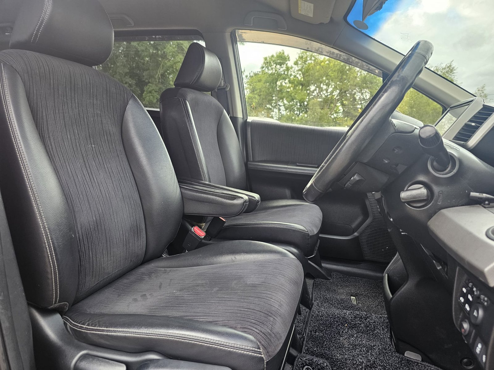 Honda Freed 1.5h EX IMA Automatic Hybrid 7 Seater MPV