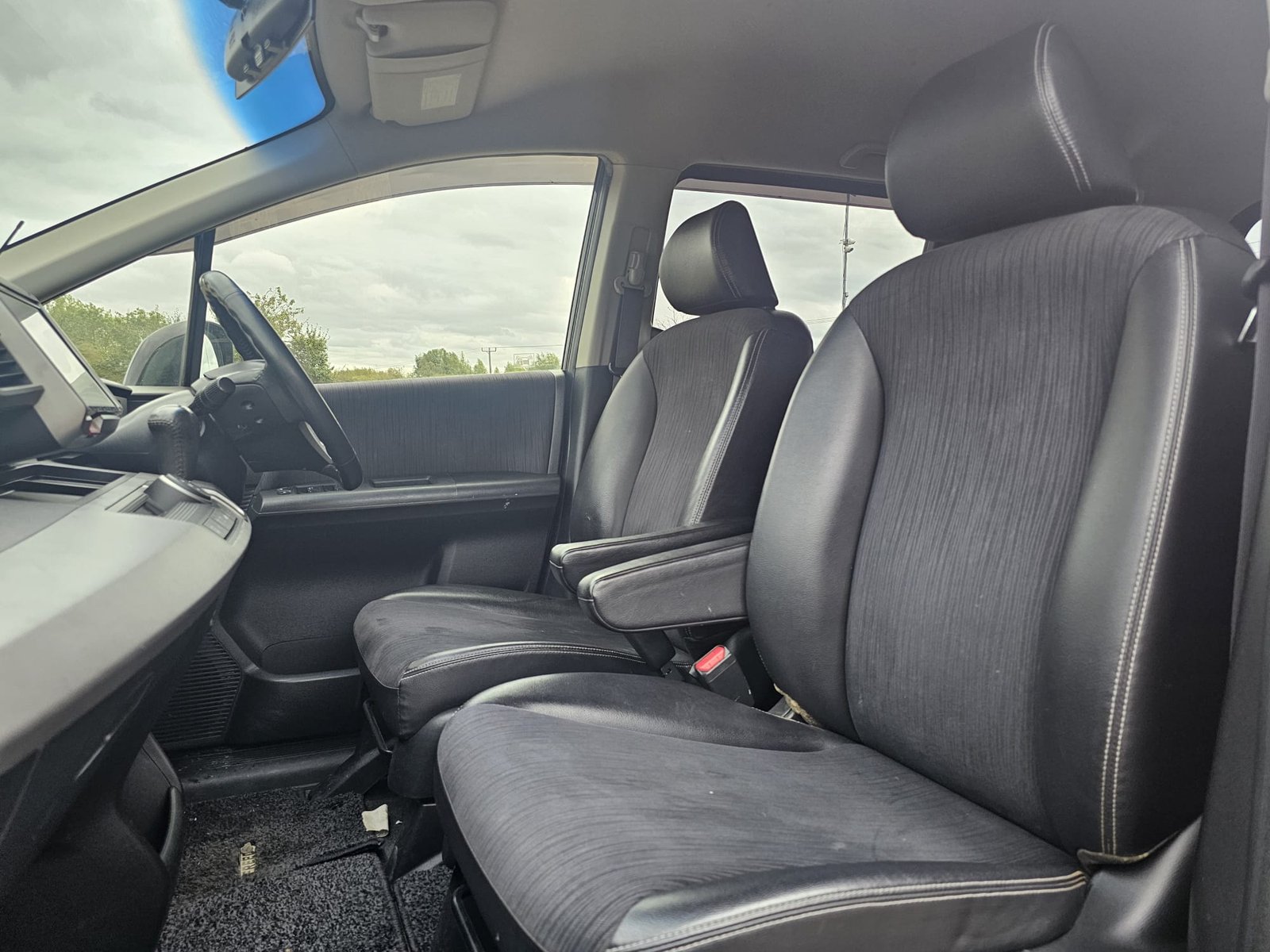 Honda Freed 1.5h EX IMA Automatic Hybrid 7 Seater MPV