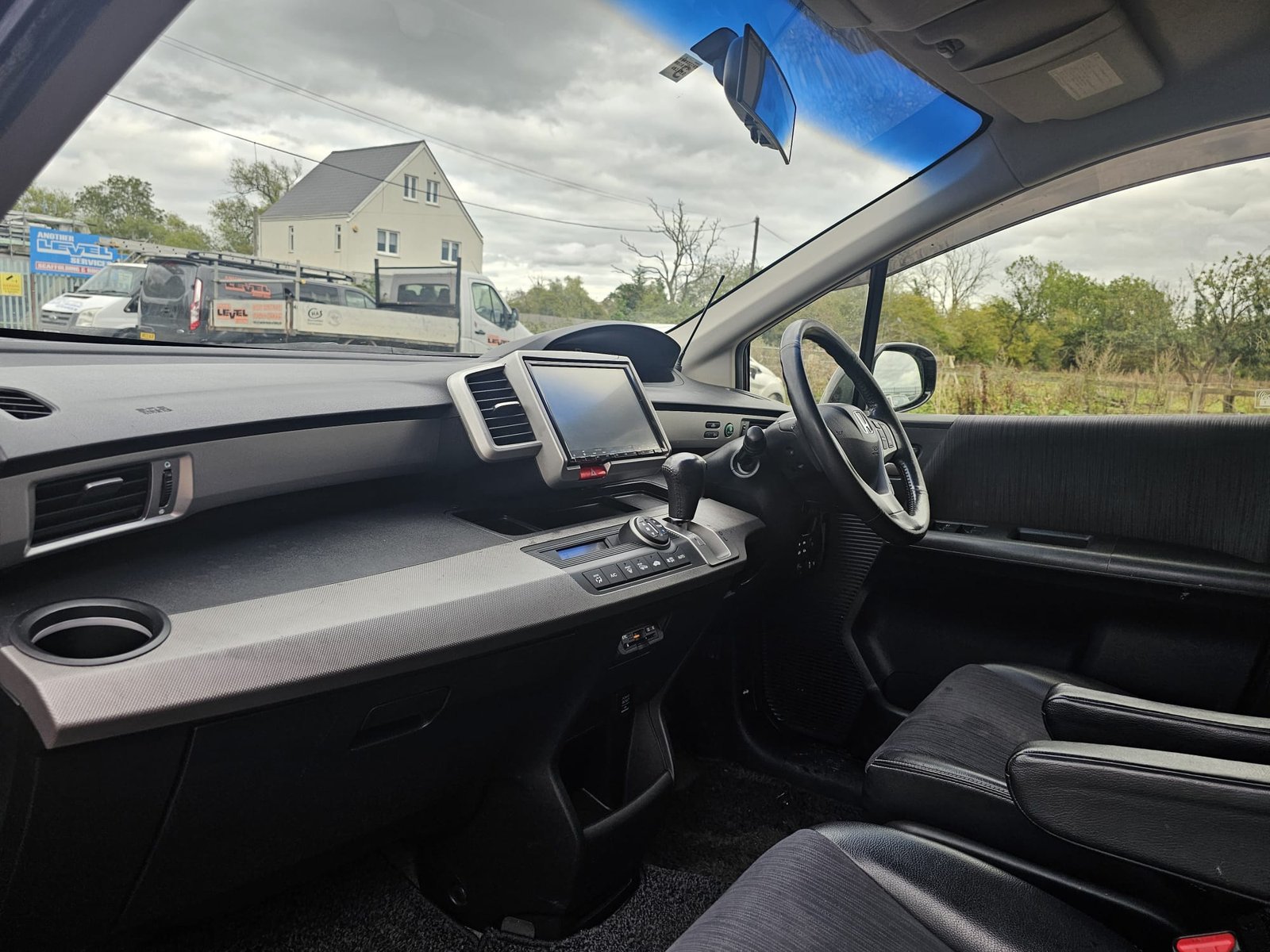 Honda Freed 1.5h EX IMA Automatic Hybrid 7 Seater MPV