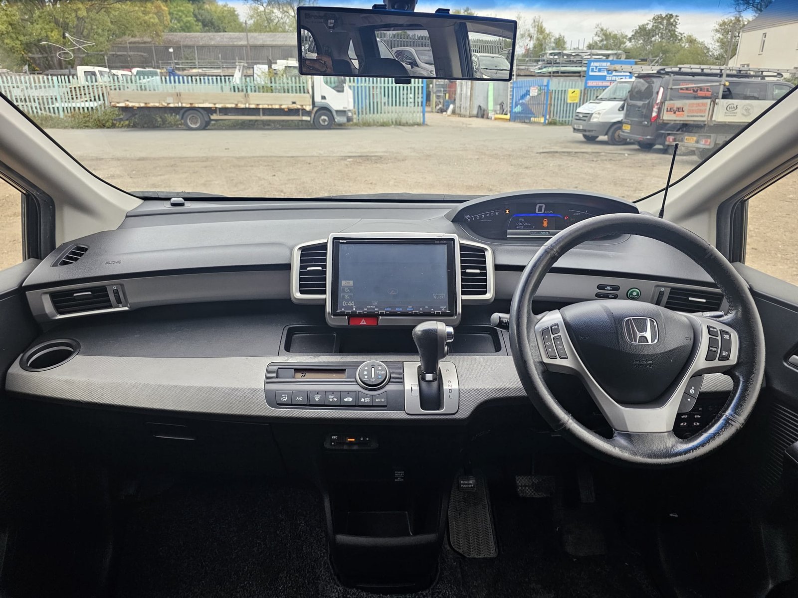 Honda Freed 1.5h EX IMA Automatic Hybrid 7 Seater MPV