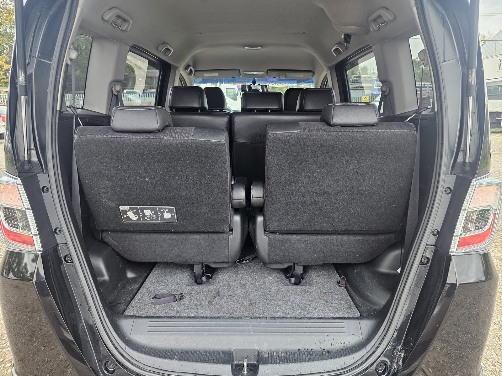 Honda Freed 1.5h EX IMA Automatic Hybrid 7 Seater MPV