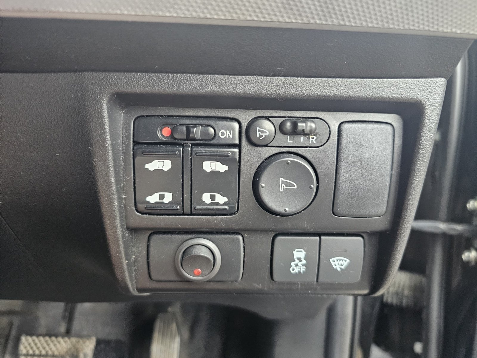 Honda Freed 1.5h EX IMA Automatic Hybrid 7 Seater MPV