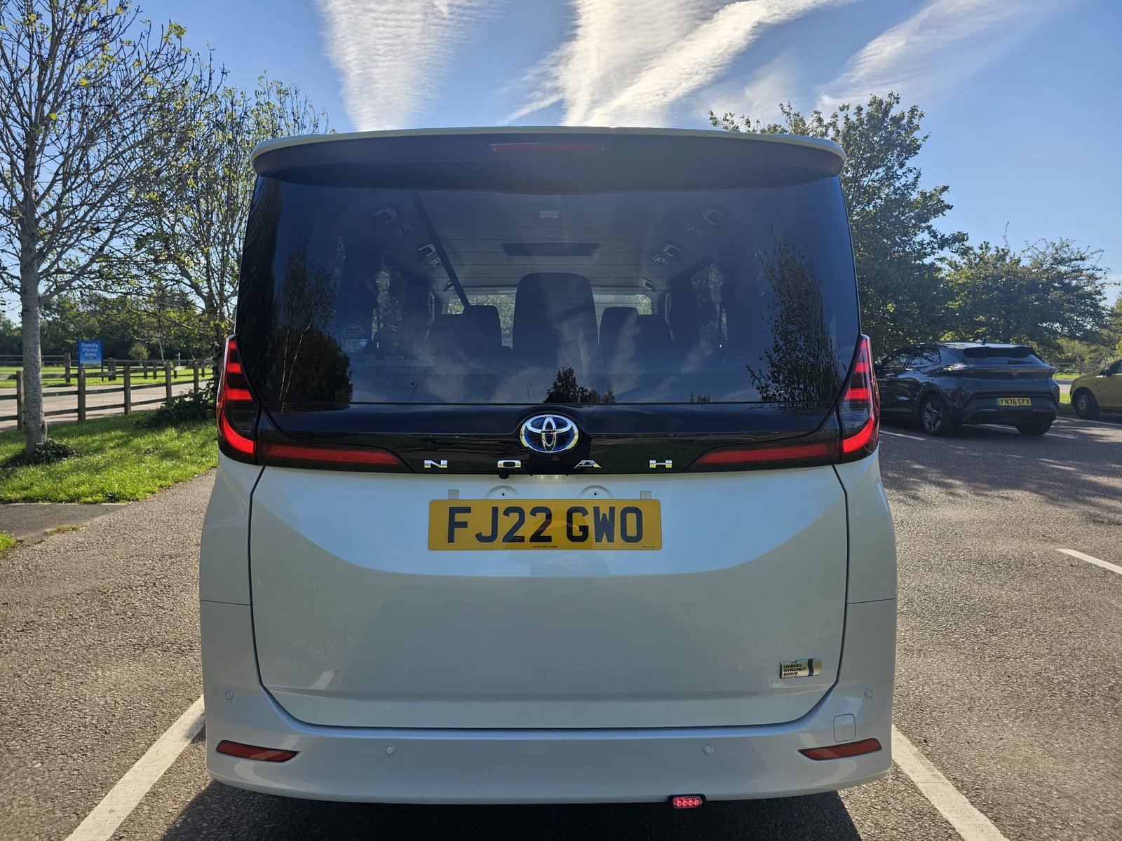 Toyota Noah 1.8h Auto Hybrid 8 Seater MPV ACC
