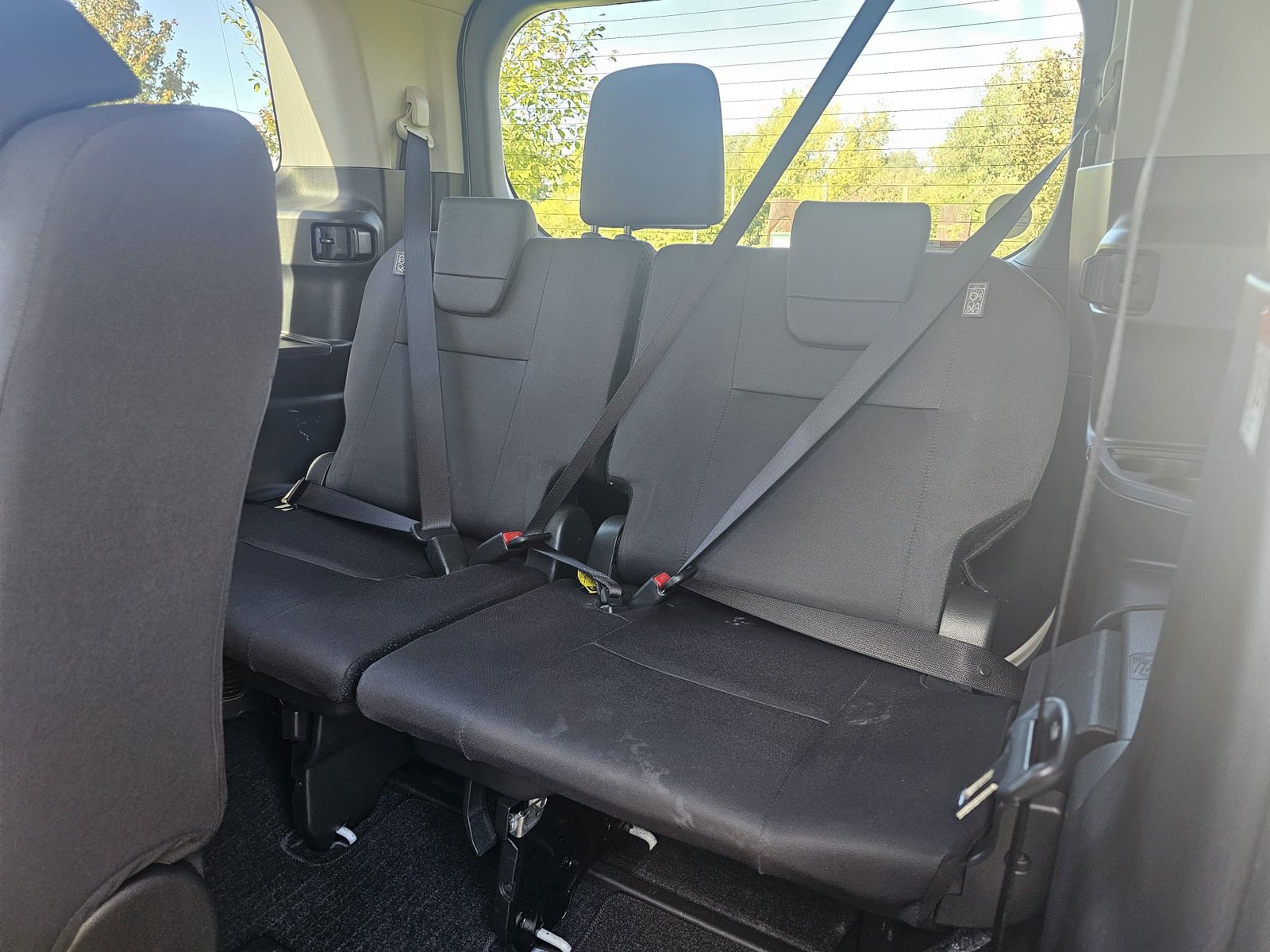 Toyota Noah 1.8h Auto Hybrid 8 Seater MPV ACC