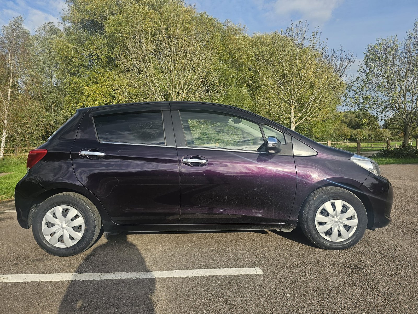 TOYOTA YARIS Vitz Jewela Edition 1.33L Automatic 5dr Hatchback