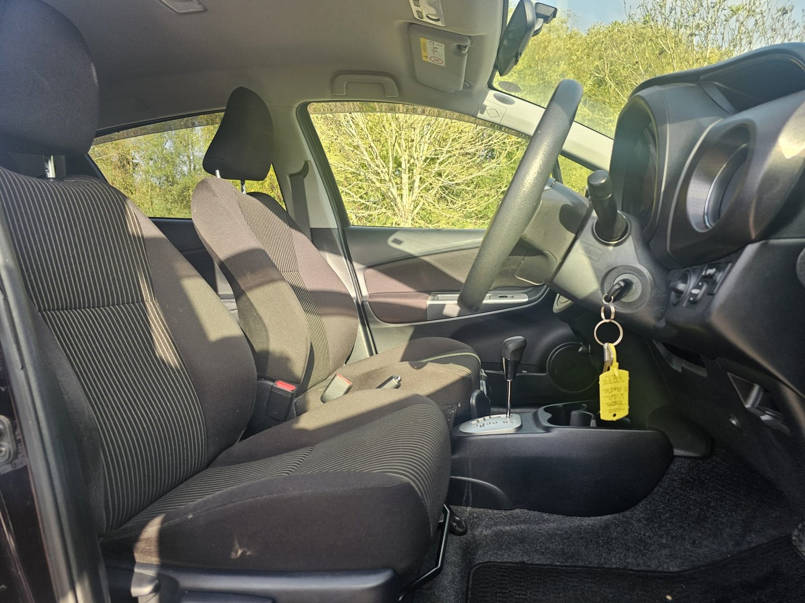 TOYOTA YARIS Vitz Jewela Edition 1.33L Automatic 5dr Hatchback