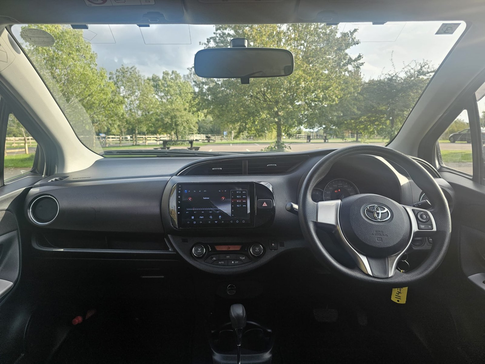 TOYOTA YARIS Vitz Jewela Edition 1.33L Automatic 5dr Hatchback