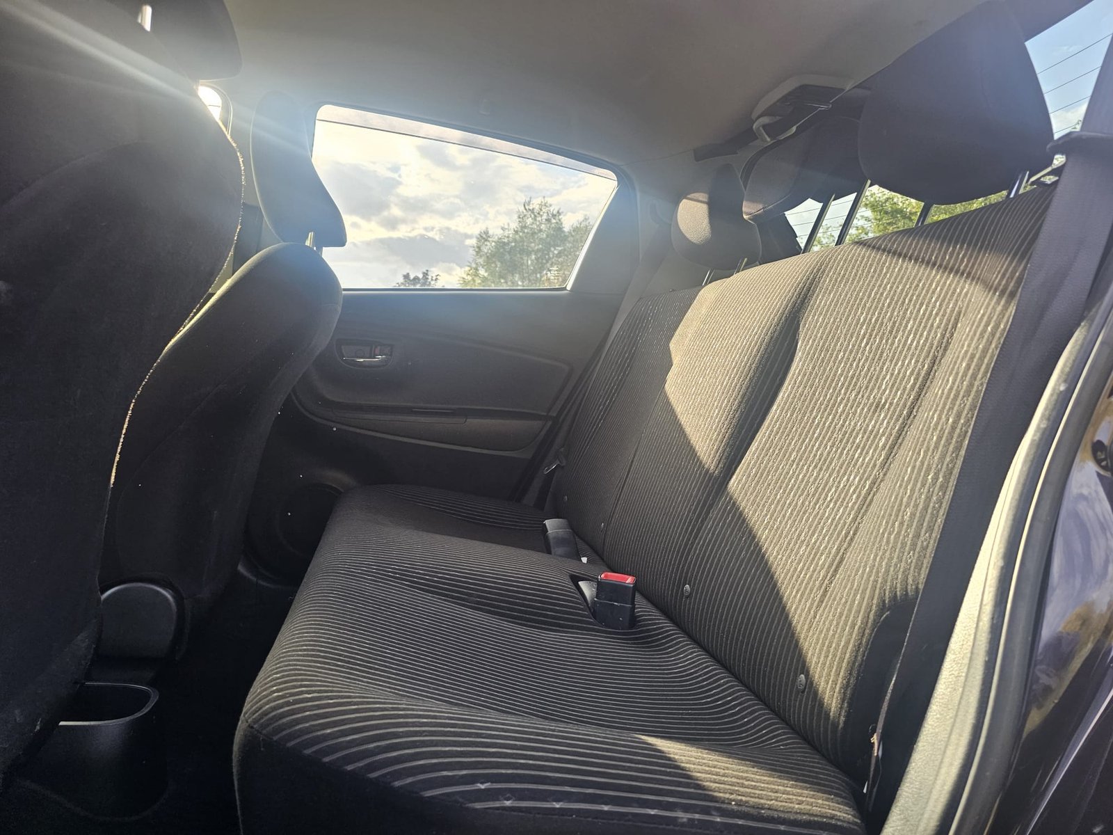 TOYOTA YARIS Vitz Jewela Edition 1.33L Automatic 5dr Hatchback