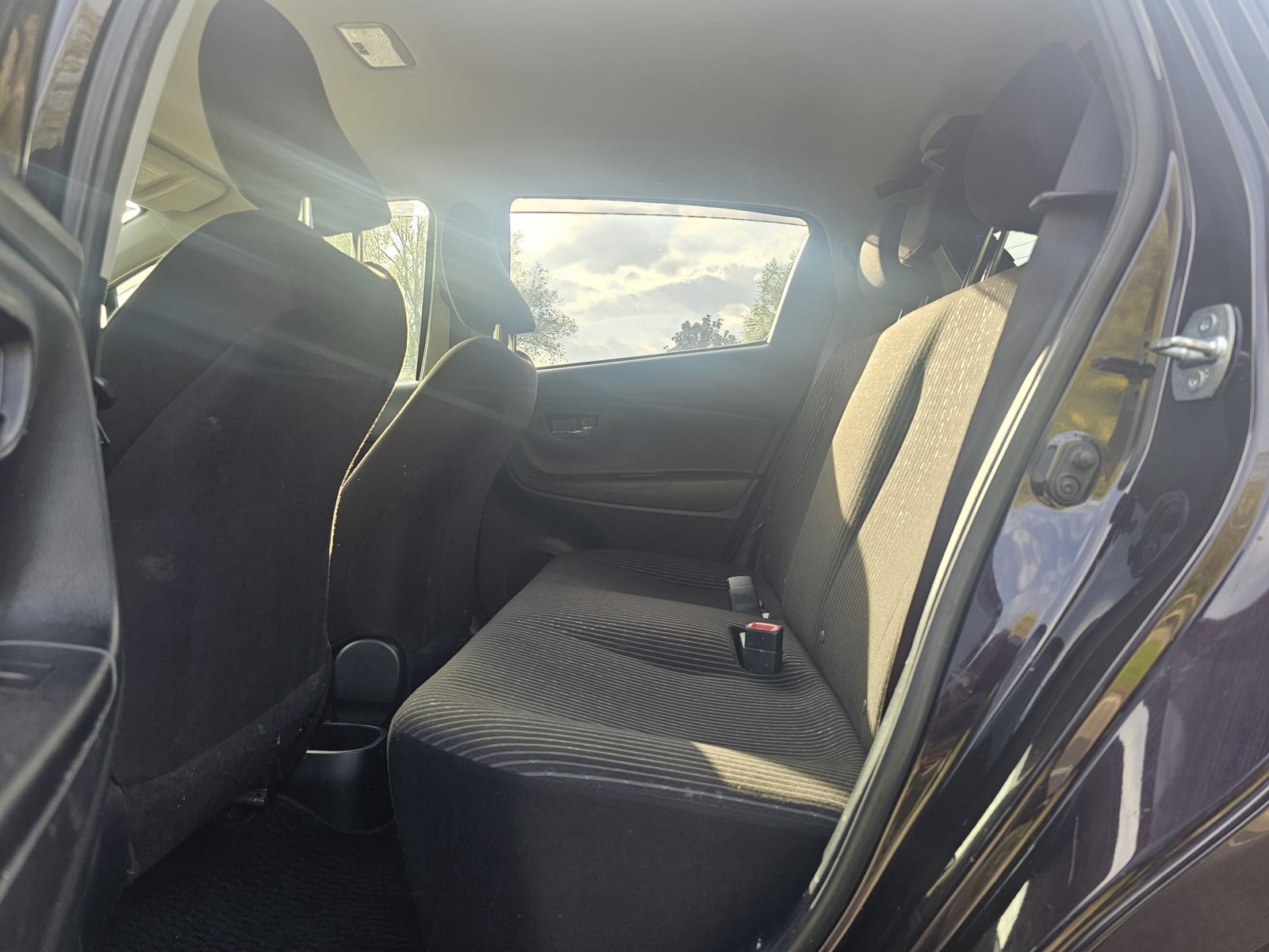TOYOTA YARIS Vitz Jewela Edition 1.33L Automatic 5dr Hatchback