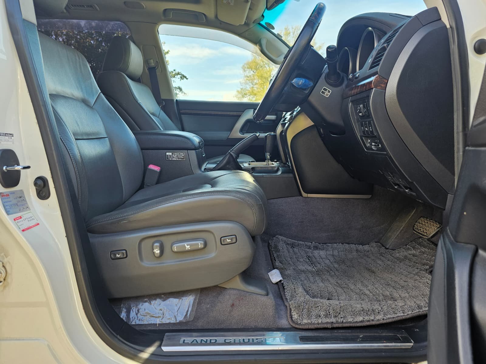 TOYOTA LAND CRUISER Prado Amazon ZX 4.6 V8 Petrol Auto 5dr 8 Seater