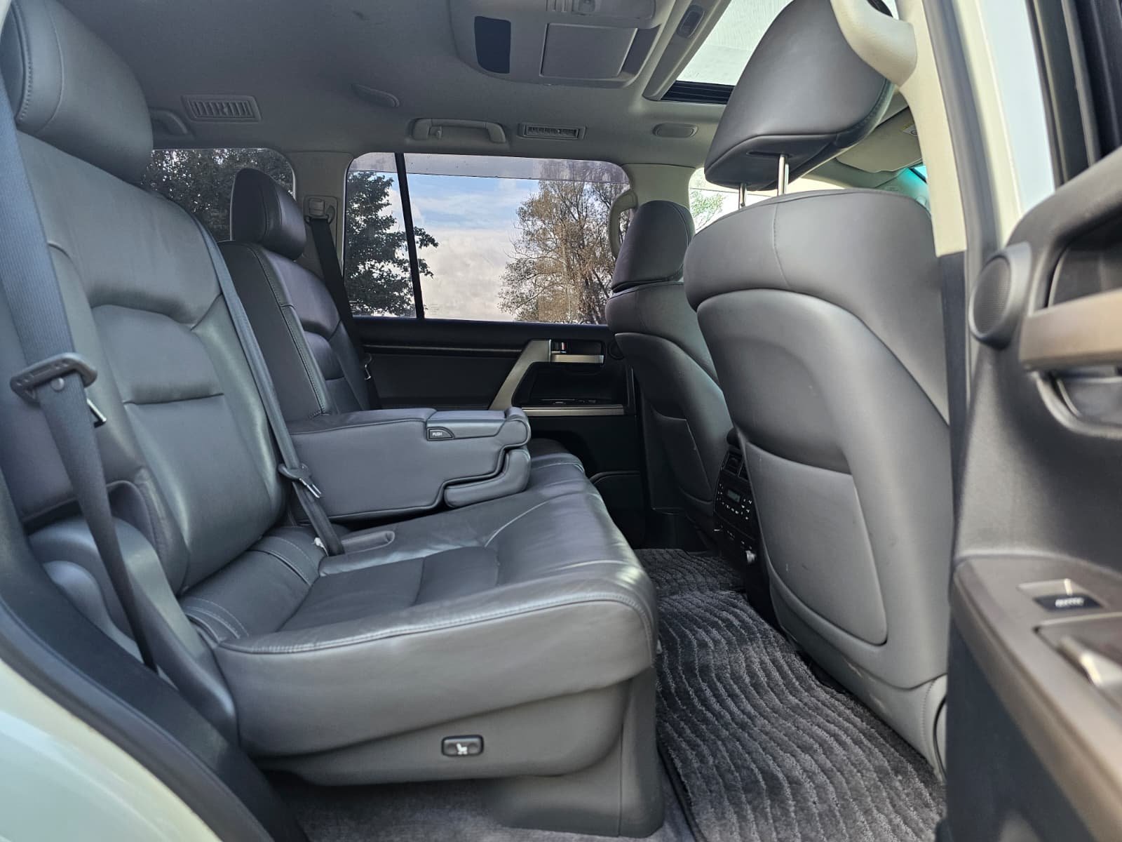 TOYOTA LAND CRUISER Prado Amazon ZX 4.6 V8 Petrol Auto 5dr 8 Seater